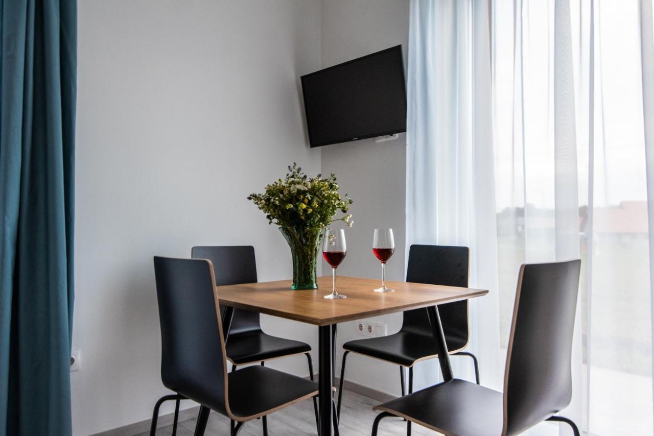 Vinorell Apartman Etyek Eksteriør bilde