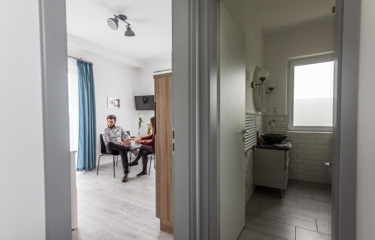 Vinorell Apartman Etyek Eksteriør bilde