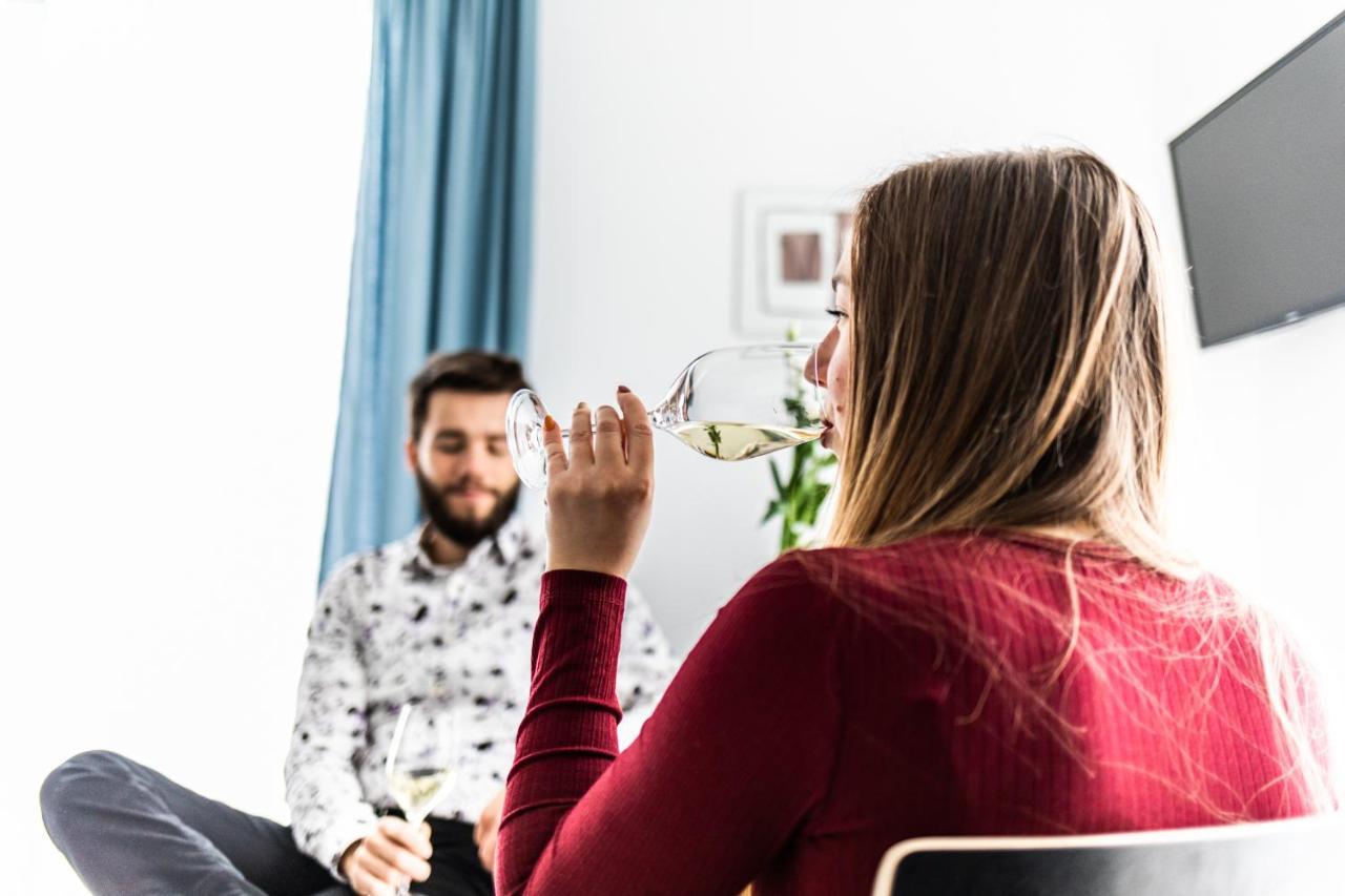 Vinorell Apartman Etyek Eksteriør bilde